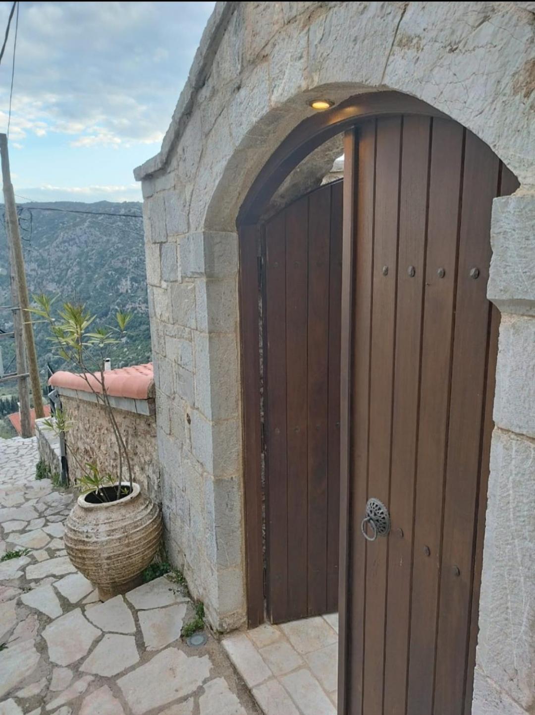 Lousiou Nymphes Escape Suites Dimitsana Exteriör bild